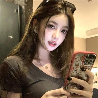 女孩和蜘蛛